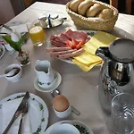 Weingut & Gaestehaus Mees Ubytování v soukromí *