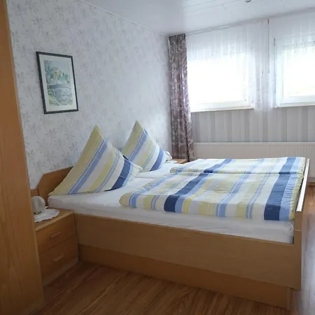 Weingut & Gaestehaus Mees Alloggio in famiglia *